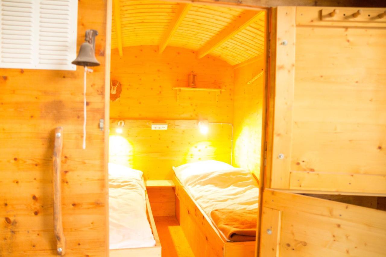 Hafentraum Indoorcampinghostel Hostel